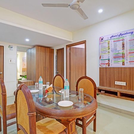 Oyo Flagship Hotel Residency Silvassa Bagian luar foto